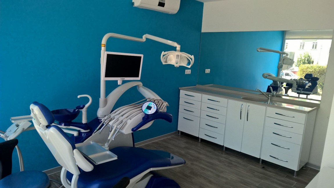 Dt-Hakan-Aksu-Klinik-3.jpg